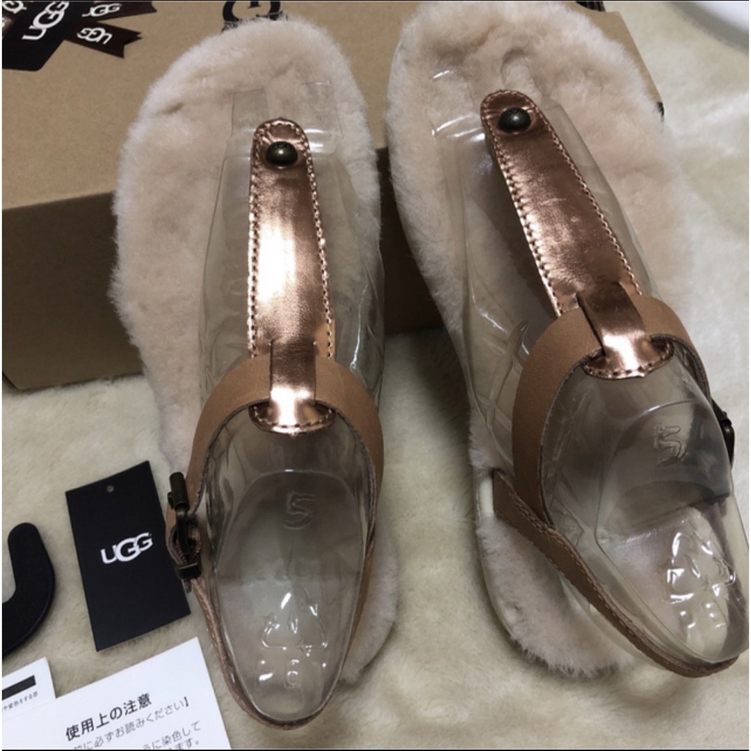 UGG 新品　サンダル　サイズ5