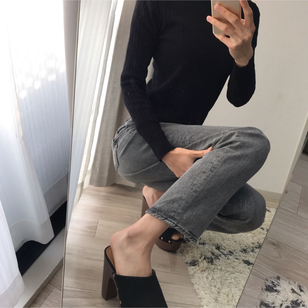 moussy(マウジー)のmoussy ハイウエストストレートデニムパンツ SLY rienda GYDA レディースのパンツ(デニム/ジーンズ)の商品写真