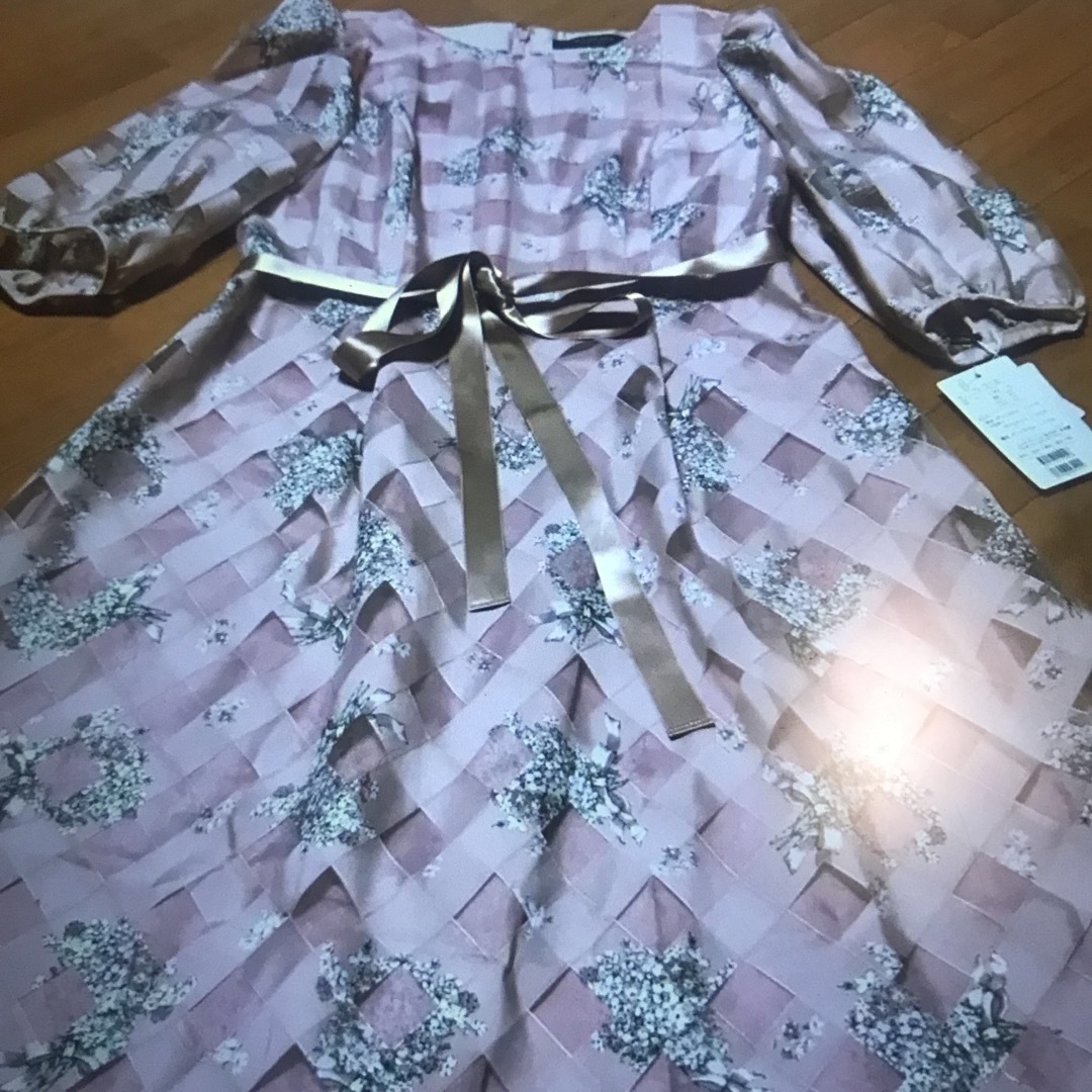 専用となります。今期エムズグレイシー♡花柄ワンピース新品。