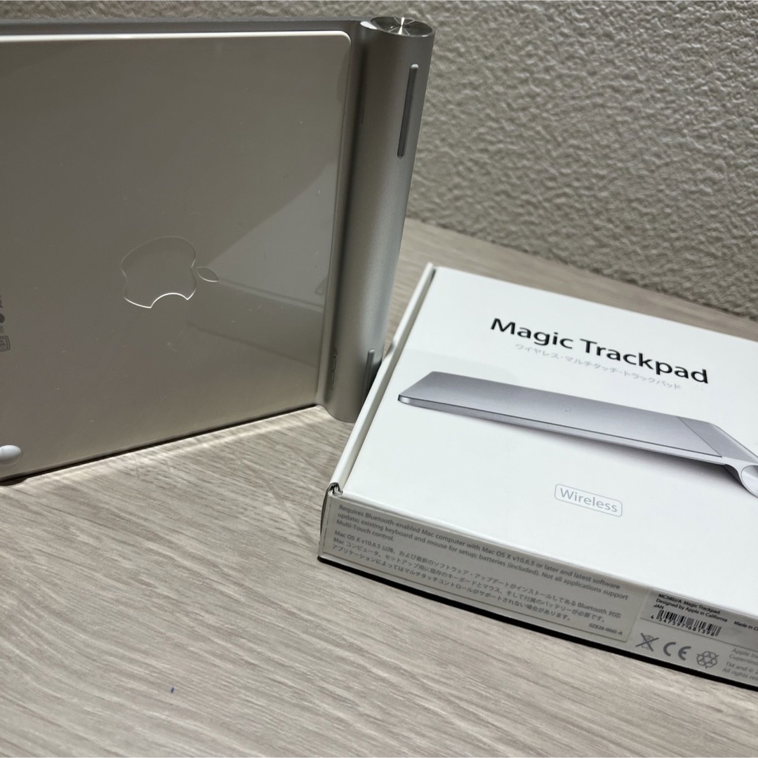 Apple(アップル)のApple Magic Trackpad スマホ/家電/カメラのPC/タブレット(PC周辺機器)の商品写真