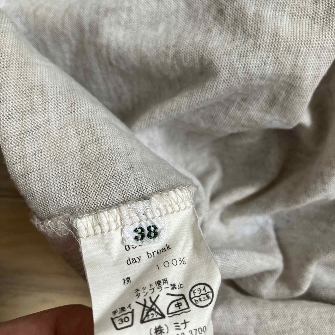 mina perhonen(ミナペルホネン)のミナ　デイブレイク　綿100%  ベージュ×ゴールドラメ　日本製 レディースのトップス(Tシャツ(半袖/袖なし))の商品写真