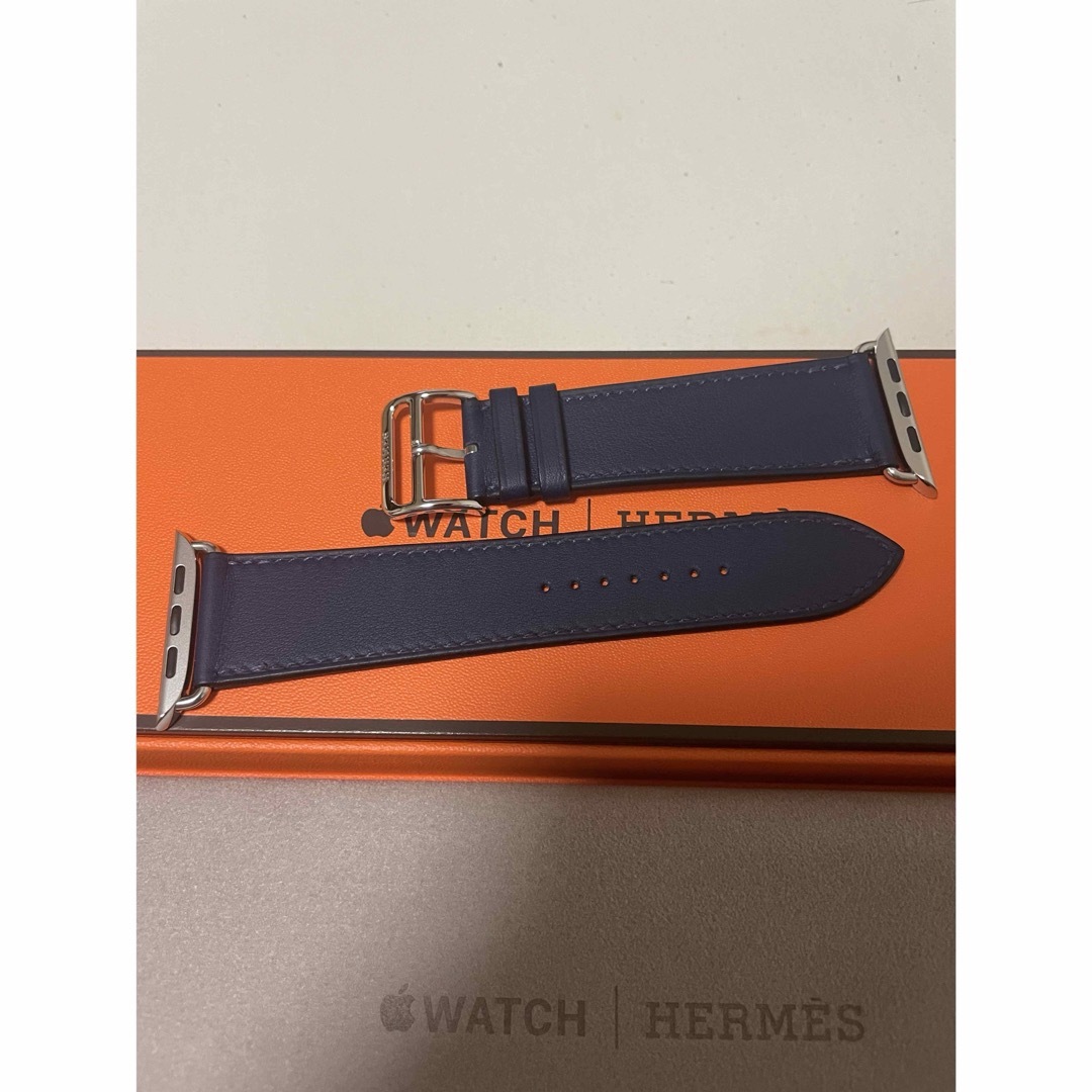 Hermes(エルメス)の新品未使用 Apple Watch HERMESエルメス レザーベルト ネイビー メンズの時計(レザーベルト)の商品写真