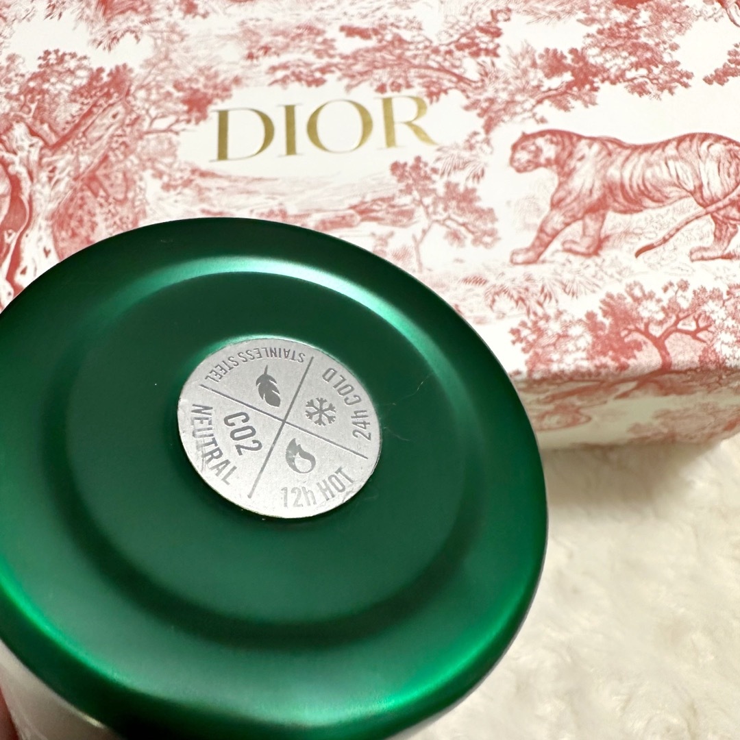 Christian Dior(クリスチャンディオール)の【最終値下】DIOR 水筒　タンブラー　キムジョーンズ　ステューシー　数量限定品 インテリア/住まい/日用品のキッチン/食器(タンブラー)の商品写真