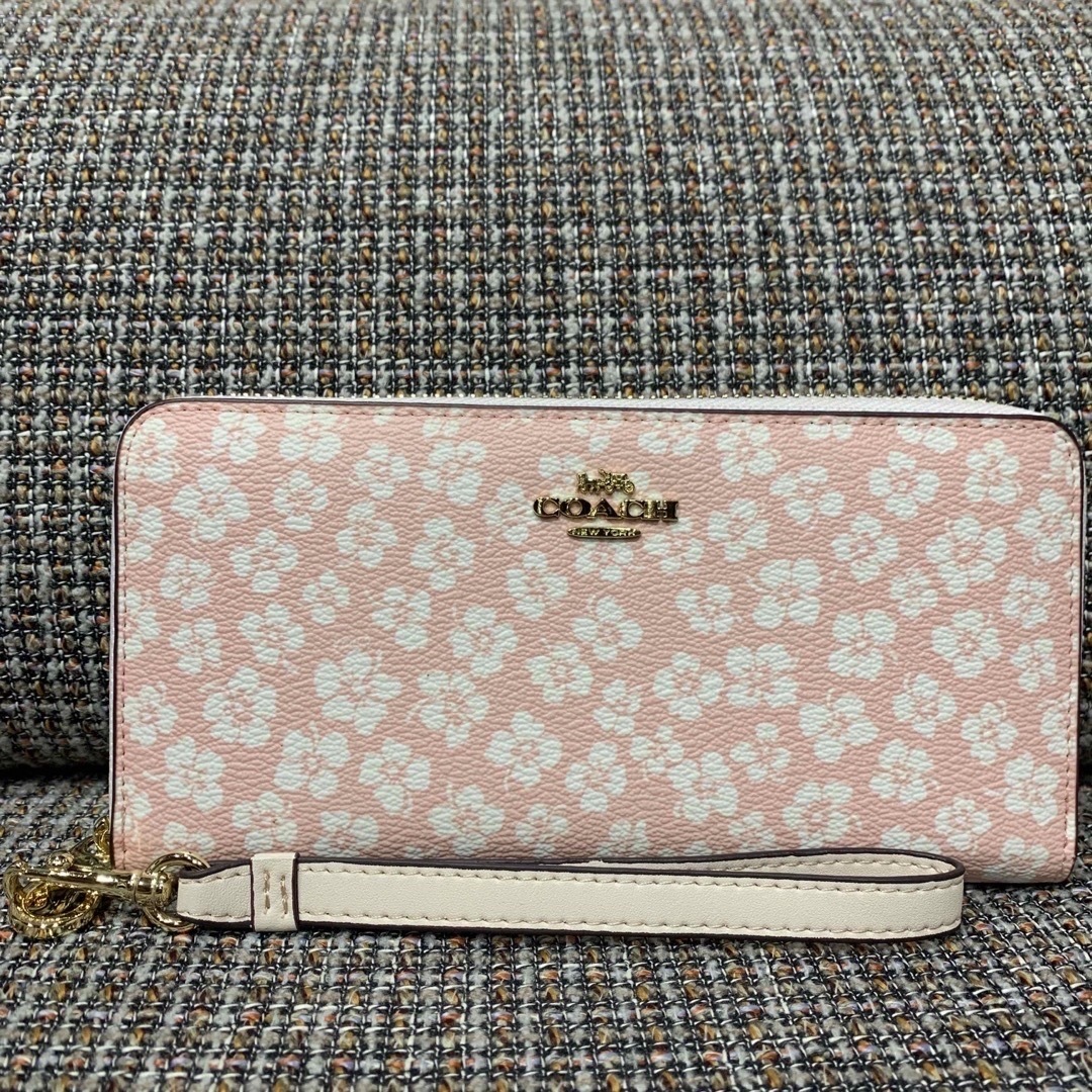 COACH - 9914 コーチ 長財布 ピンク×ホワイトフラワーの通販 by あー