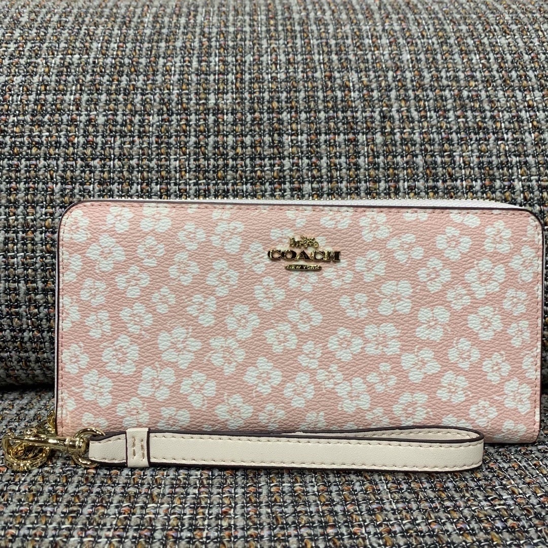 COACH コーチ 長財布   ホワイト× フラワー