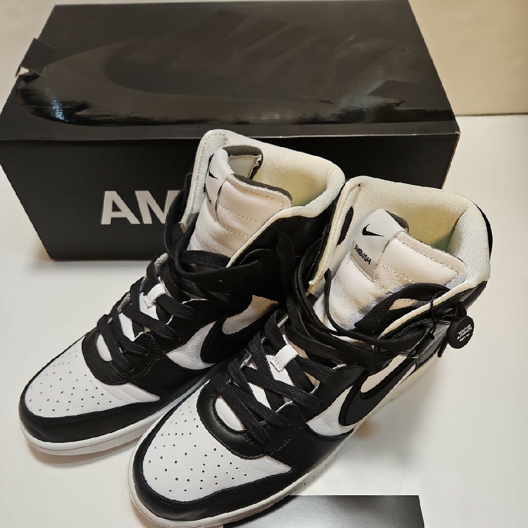 NIKE(ナイキ)のAMBUSH×NIKE DUNK HIGH BLACK 28.5cm メンズの靴/シューズ(スニーカー)の商品写真