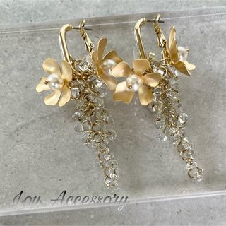 【230】マットゴールド花びら オーバルプールピアス イヤリング  結婚式(ピアス)