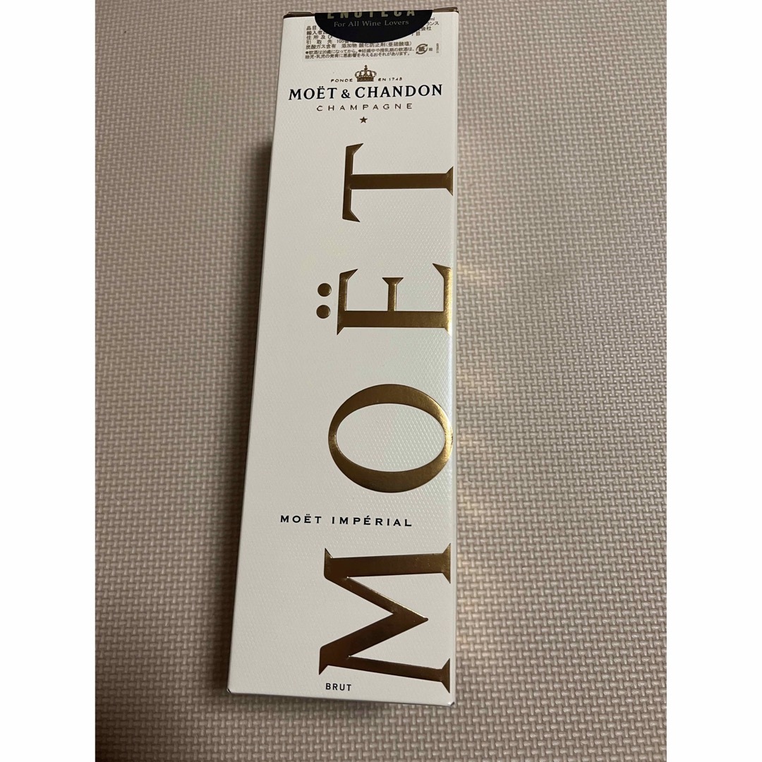 MOËT & CHANDON(モエエシャンドン)のMOET&CHANDON IMPERIALモエエシャンドンシャンパン 750ml 食品/飲料/酒の酒(シャンパン/スパークリングワイン)の商品写真