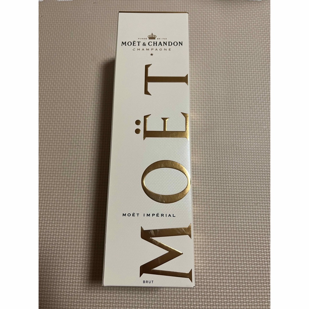 MOËT & CHANDON(モエエシャンドン)のMOET&CHANDON IMPERIALモエエシャンドンシャンパン 750ml 食品/飲料/酒の酒(シャンパン/スパークリングワイン)の商品写真