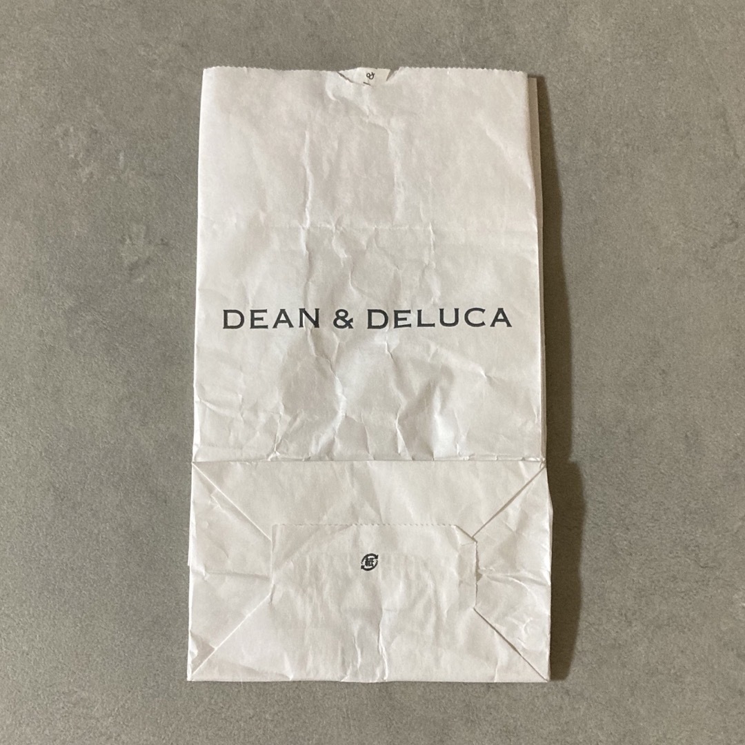 DEAN & DELUCA(ディーンアンドデルーカ)のDEAN&DELUCA ディーン&デルーカ ディーンアンドデルーカ 紙袋 リボン インテリア/住まい/日用品のオフィス用品(ラッピング/包装)の商品写真