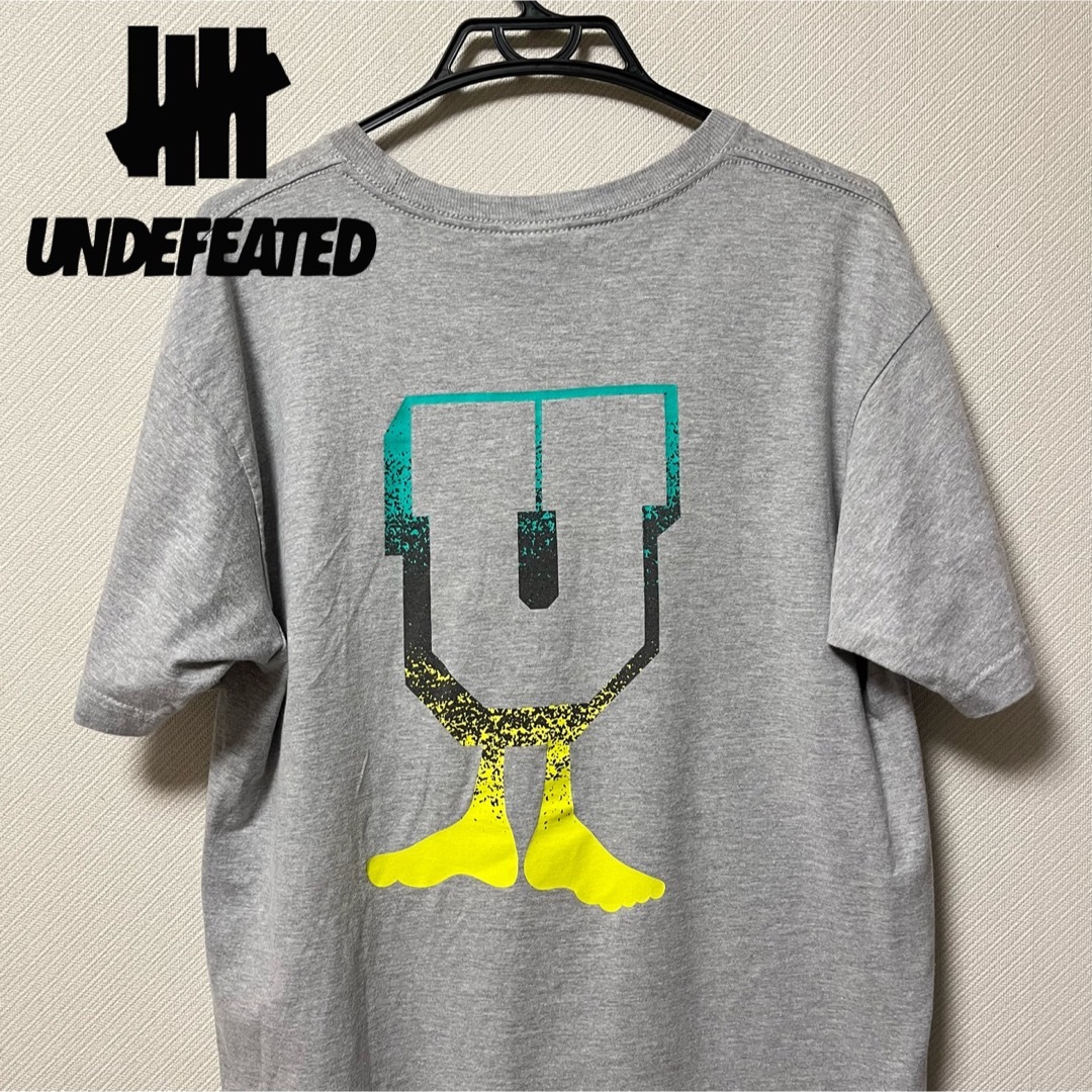 UNDEFEATED - Undefeated s/s Tshirtの通販 by PaoPao shop｜アンディ ...