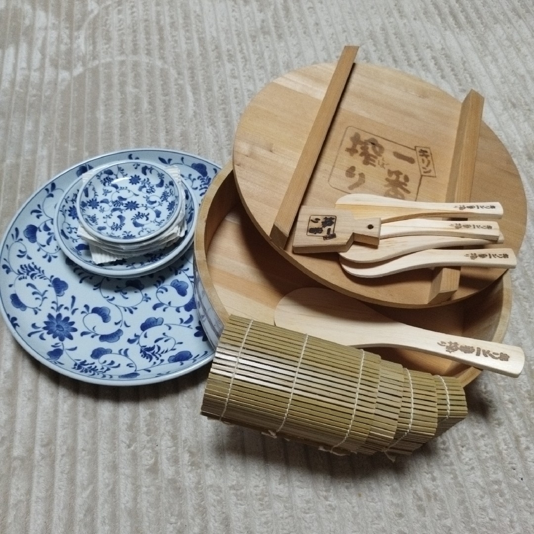 手巻き寿司セット サワラ材 - 食器
