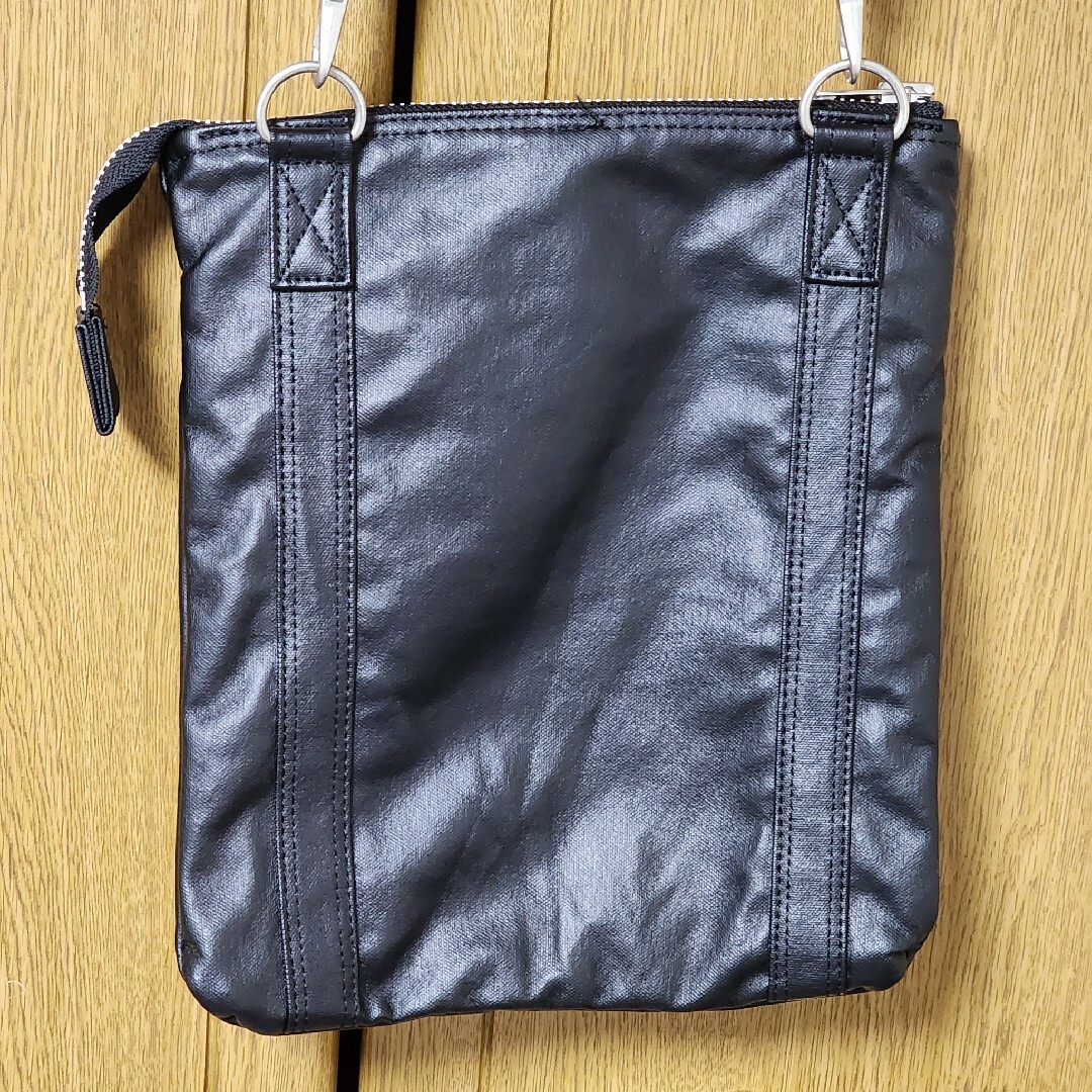 PORTER(ポーター)のPORTER  FREE STYLE SHOULDER BAG(M) メンズのバッグ(ショルダーバッグ)の商品写真