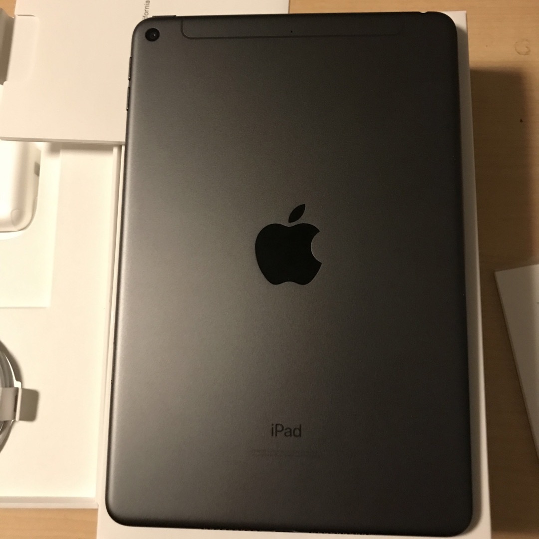 Apple(アップル)のiPad mini 第5世代i256GB スペースグレイ MUXC2J/A スマホ/家電/カメラのPC/タブレット(タブレット)の商品写真