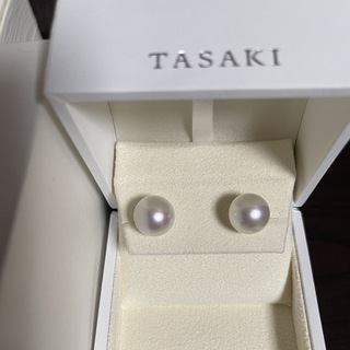 タサキ(TASAKI)の【美品】珍しい大玉白蝶TASAKIイヤリング12.5mm k18WG(イヤリング)