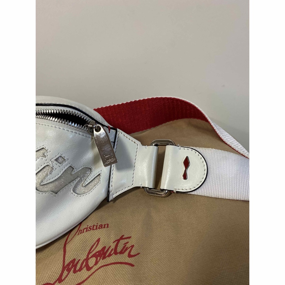 Christian Louboutin(クリスチャンルブタン)のChristian Louboutin Marie Jane ボディバッグ メンズのバッグ(ボディーバッグ)の商品写真