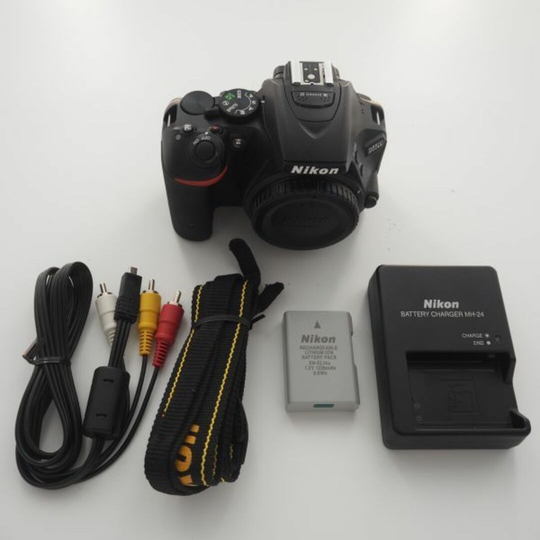 Nikon(ニコン)の■ほぼ新品■ Nikon D5500 ボディー ブラック D5500BK スマホ/家電/カメラのカメラ(デジタル一眼)の商品写真