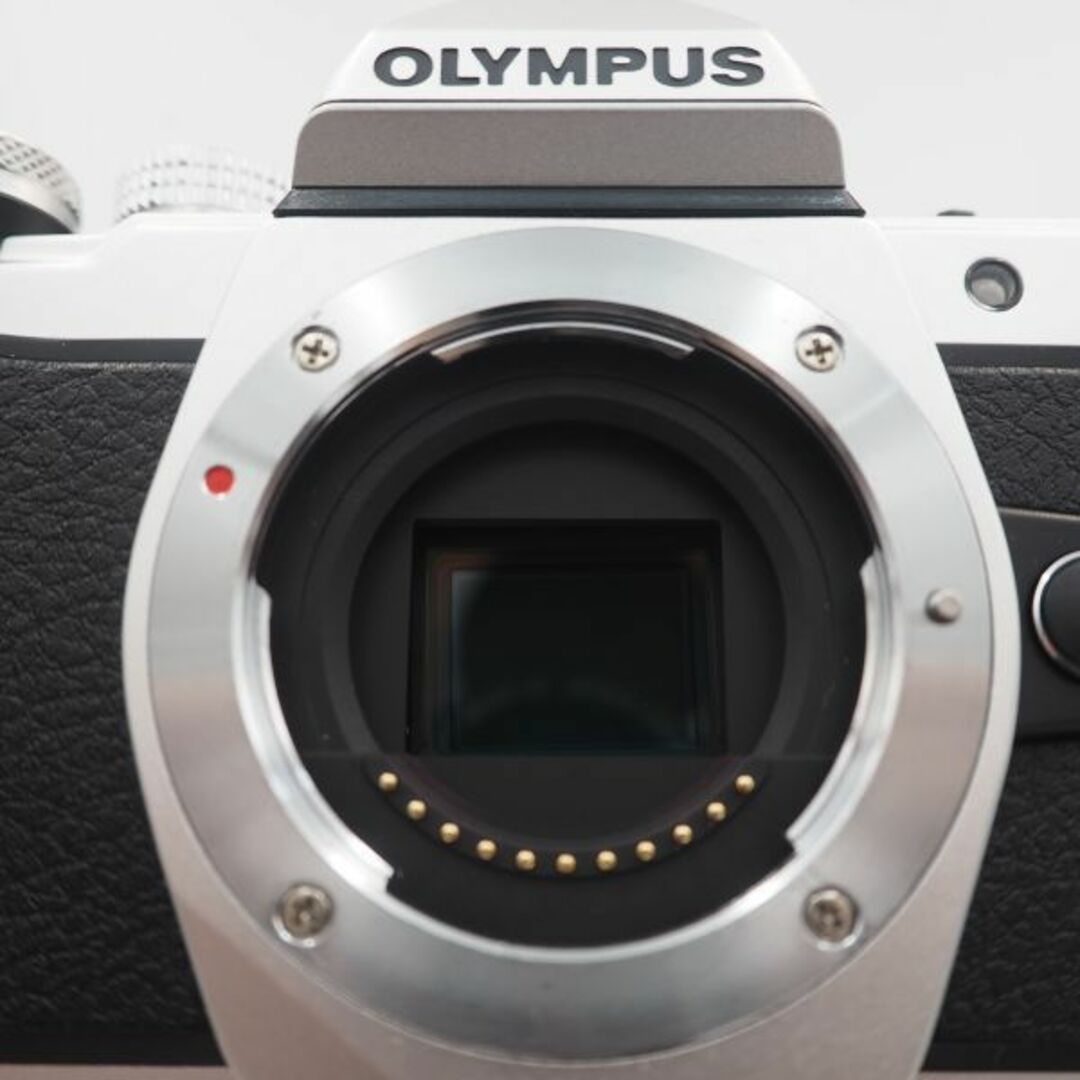 □ほぼ新品□ OLYMPUS OM-D E-M10 MarkII シルバー - ミラーレス一眼