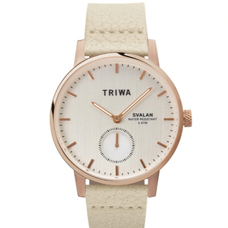 TRIWA  白　レディース　腕時計　SVST102
