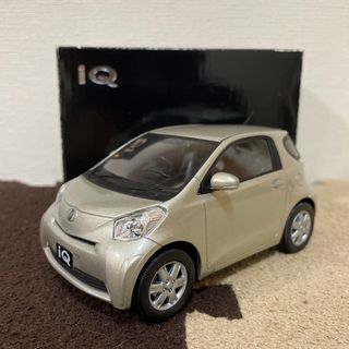 トヨタ - IQミニカー トヨタサンプルミニカー 1/24 非売品の通販 by