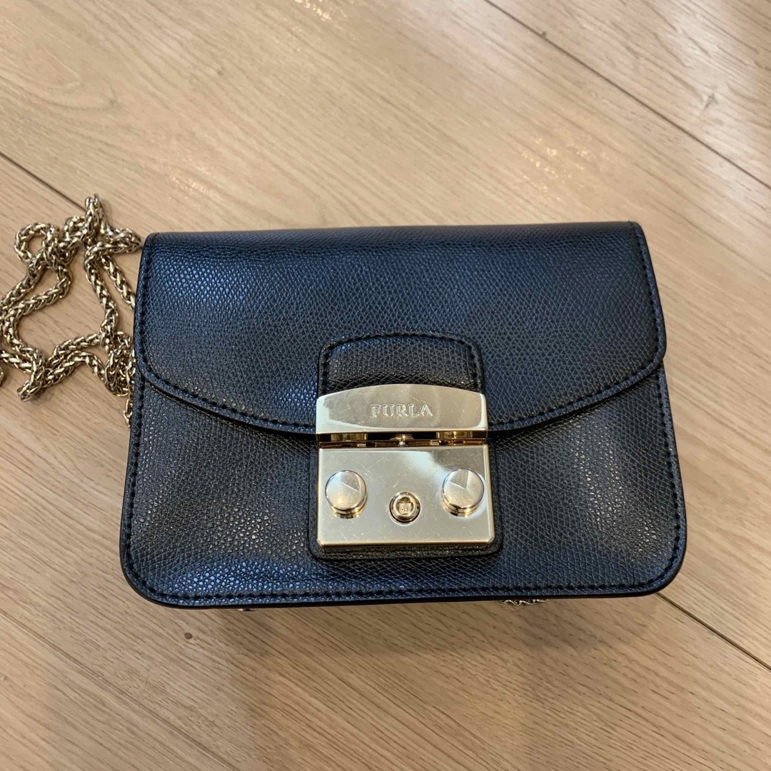 ショルダーバッグFURLA  メトロポリス