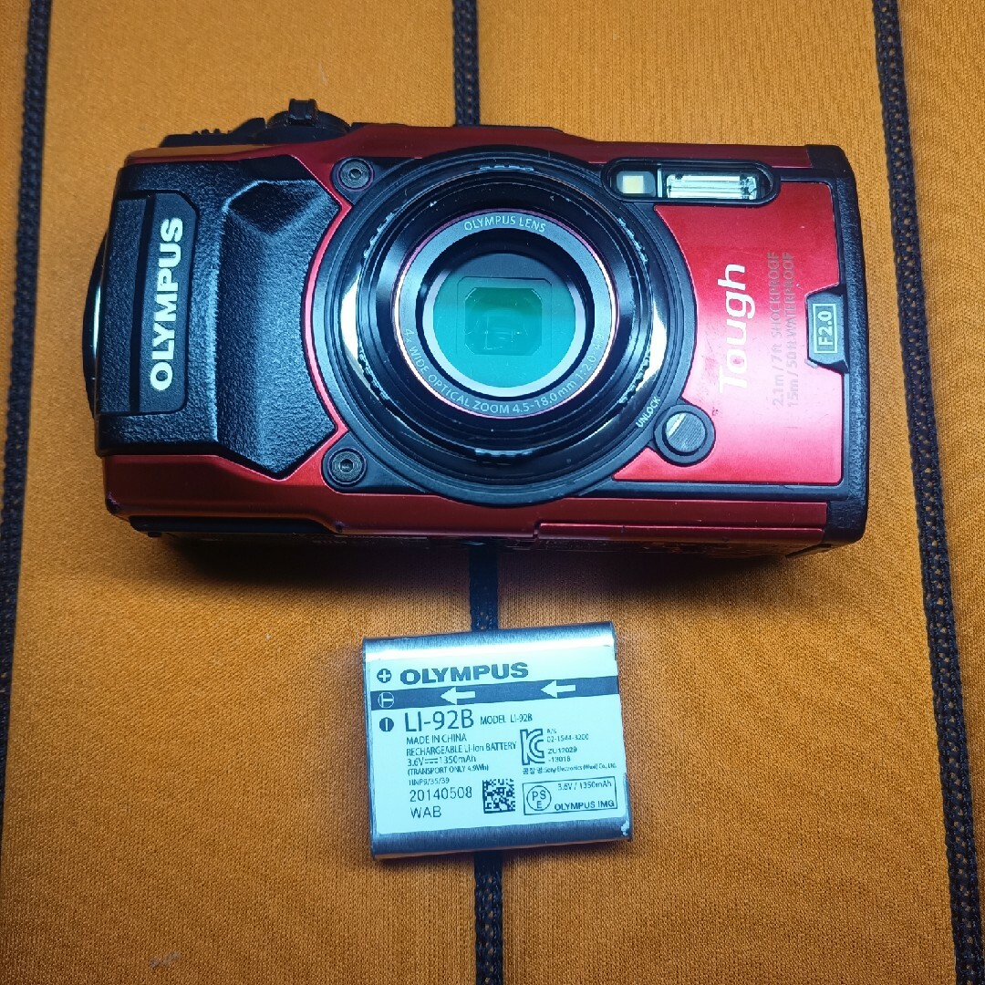 カメラOLYMPUS　TG-5