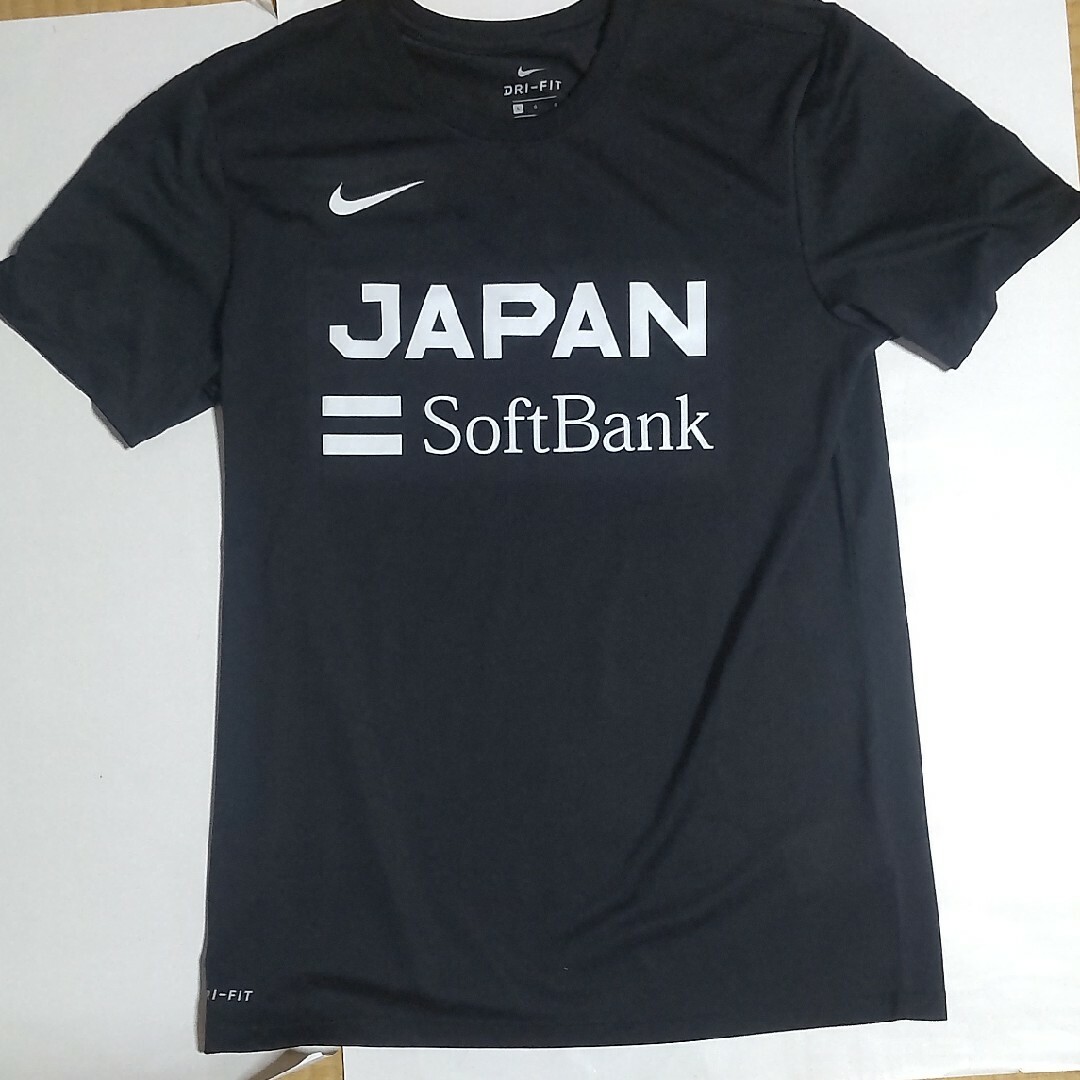 NIKE(ナイキ)のNIKE JAPAN 半袖Ｔシャツ サイズ L (ソフトバンク＆日本生命)古着 スポーツ/アウトドアのスポーツ/アウトドア その他(バスケットボール)の商品写真