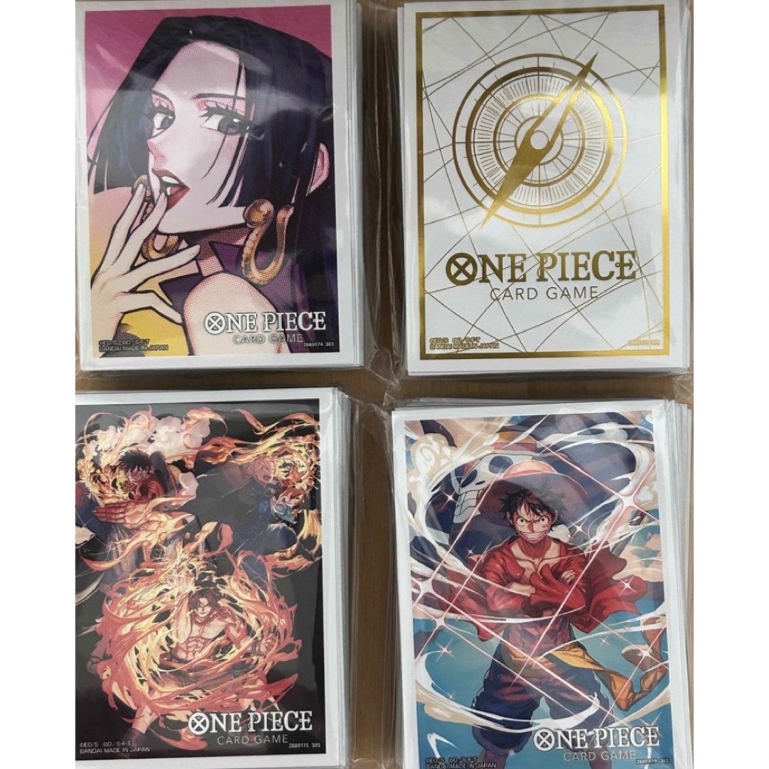 【新品未使用】ONE PIECEカードリミテッドカードスリーブ 4種セット