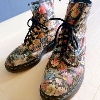 ドクターマーチン(Dr.Martens)の希少・Dr.Martensドクターマーチン・花柄・レトロ(ブーツ)