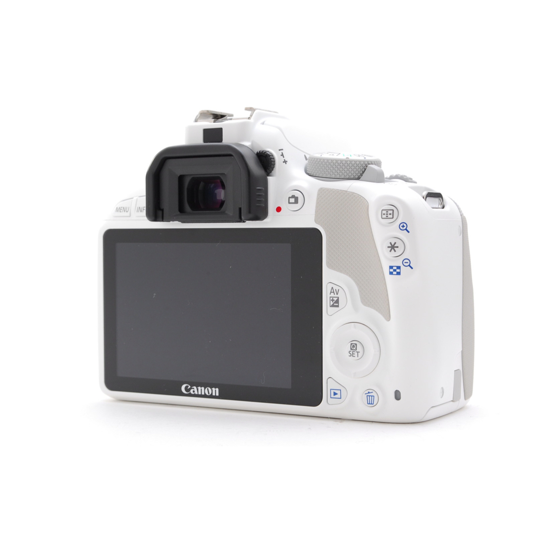 ショット小、状態◎、可愛いホワイトの極上品❤️Canon EOS KISS X7