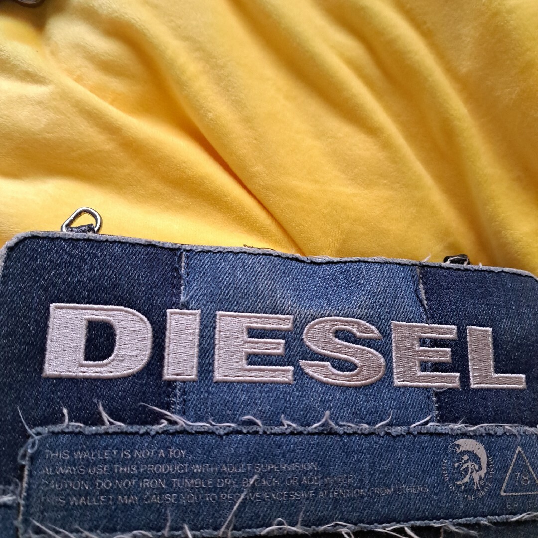 DIESEL(ディーゼル)のDIESEL ウォレット 長財布 レディースのファッション小物(財布)の商品写真