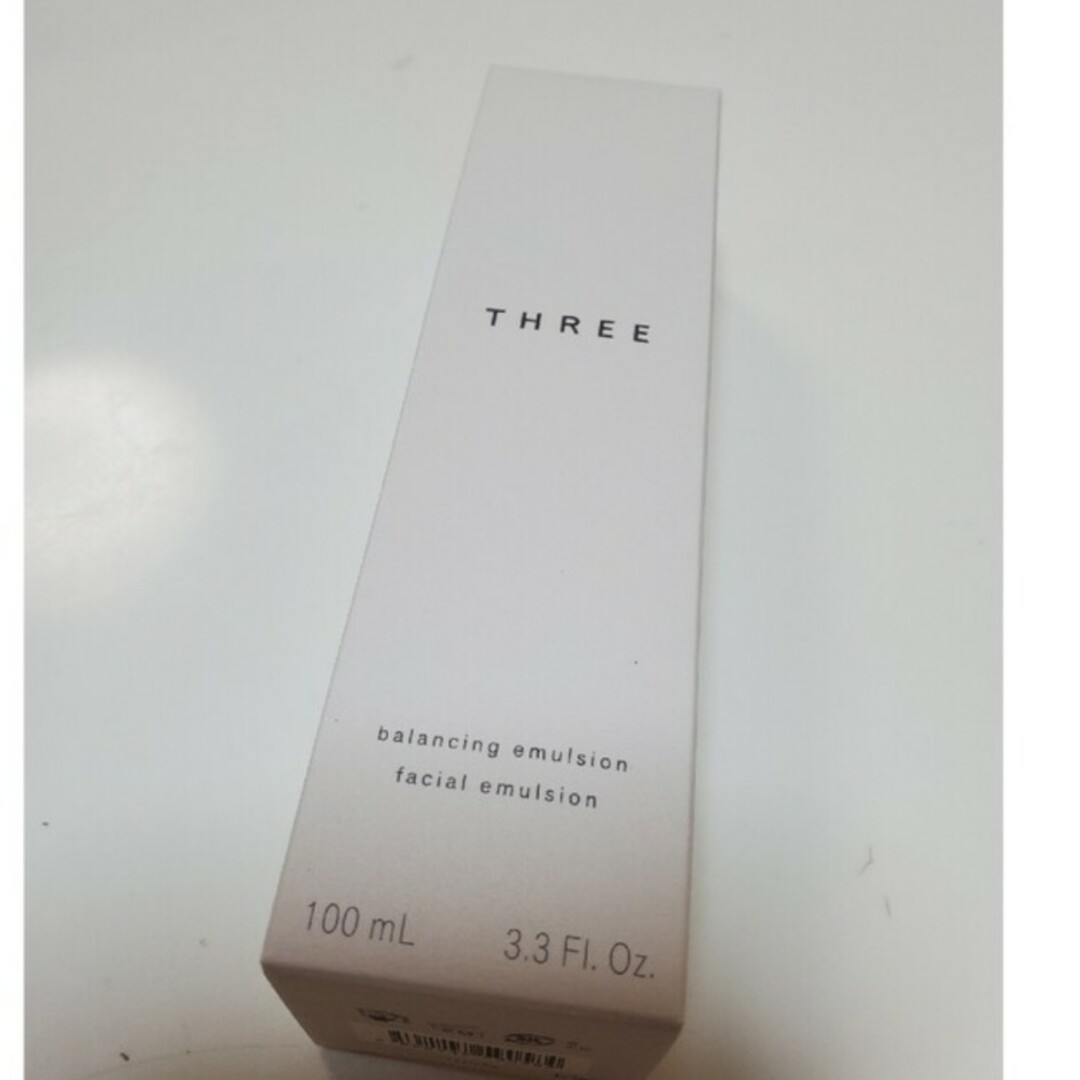 THREE(スリー)の新品■スリー　THREE バランシング エマルジョン R 100ml コスメ/美容のスキンケア/基礎化粧品(乳液/ミルク)の商品写真