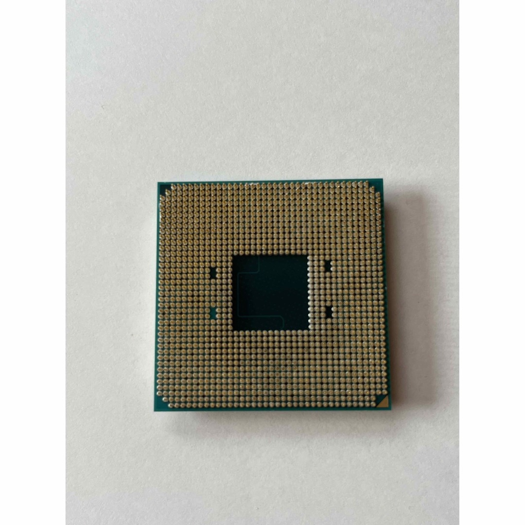 AMD Ryzen 3 2200G PCパーツ　CPU　ジャンク