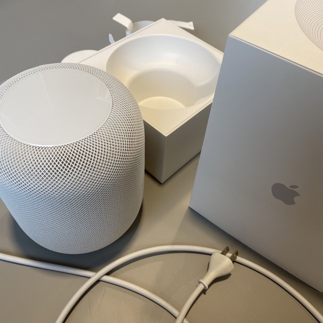 Apple(アップル)のHomePod 第1世代 MQHW2J/A [ホワイト] 箱付き スマホ/家電/カメラのオーディオ機器(スピーカー)の商品写真