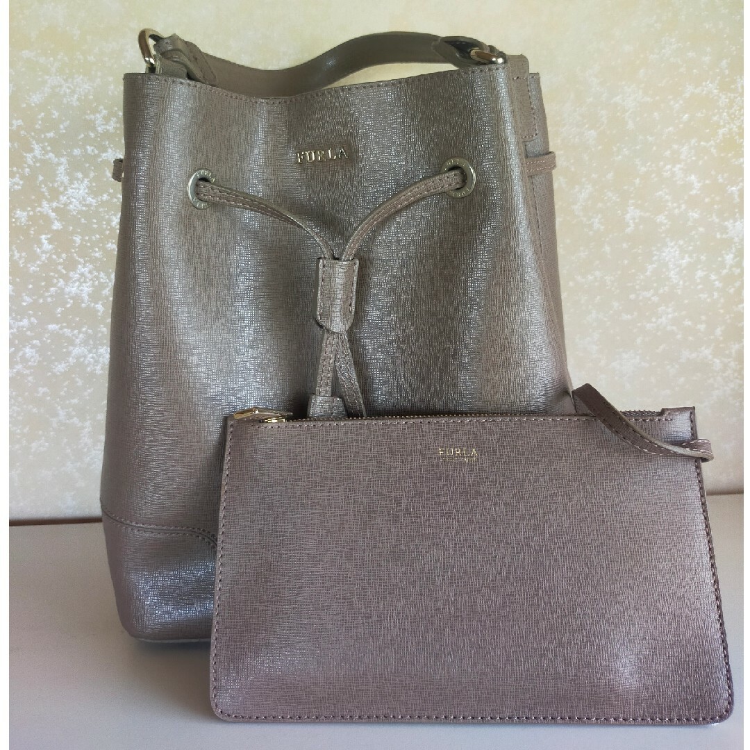 【美品】FURLA フルラ ステイシー　ショルダーバッグ　グレージュ