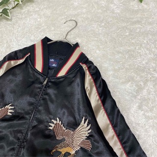 ジャケット ブルゾン 刺繍 japan 和柄 スカジャン 古着 鷹 デザインの