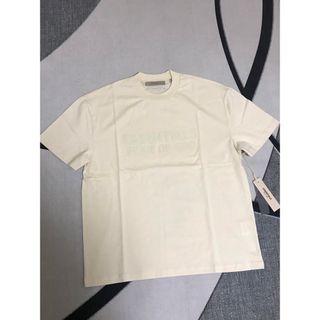 フィアオブゴッド(FEAR OF GOD)の新作FOG Essentials フロントロゴ Tシャツ EGG S(Tシャツ/カットソー(半袖/袖なし))