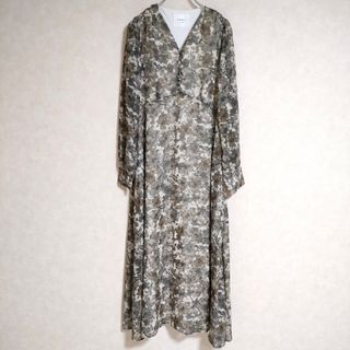 アメリヴィンテージ(Ameri VINTAGE)のAmeri VINTAGE 花柄 サイズF ワンピース ベージュ ブラウン レディース アメリヴィンテージ【中古】3-0806M△(ロングワンピース/マキシワンピース)