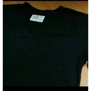 アズールバイマウジー(AZUL by moussy)のAZULブラックコットンVネックカットソ(Tシャツ/カットソー(半袖/袖なし))