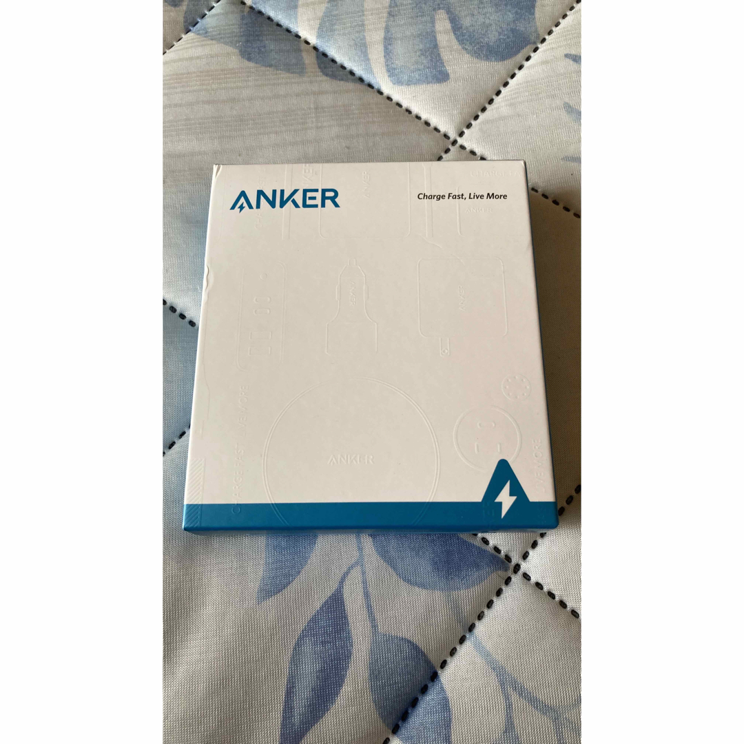 Anker(アンカー)のAnker PowerCore 10000mah BLACK モバイルバッテリー スマホ/家電/カメラのスマートフォン/携帯電話(バッテリー/充電器)の商品写真