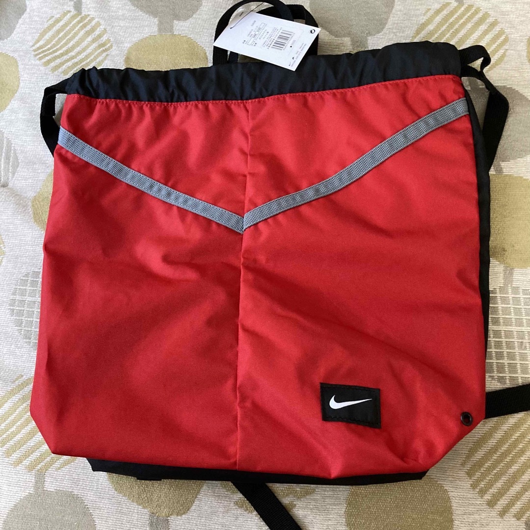 NIKE(ナイキ)の《新品・タグ付き未使用》NIKE プールバッグ B キッズ/ベビー/マタニティのこども用バッグ(その他)の商品写真