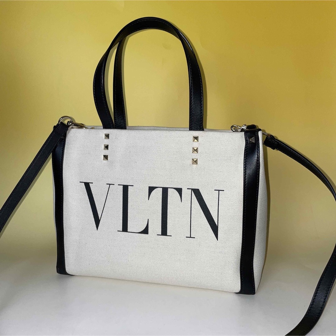 ヴァレンチノ VLTN 2way キャンバスレザー ハンドバッグ ロックスタッズ