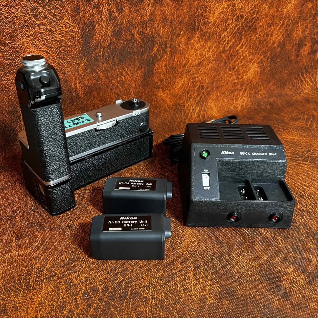 【一応可動品】Nikon MD-1 + Quick Charger MH-1