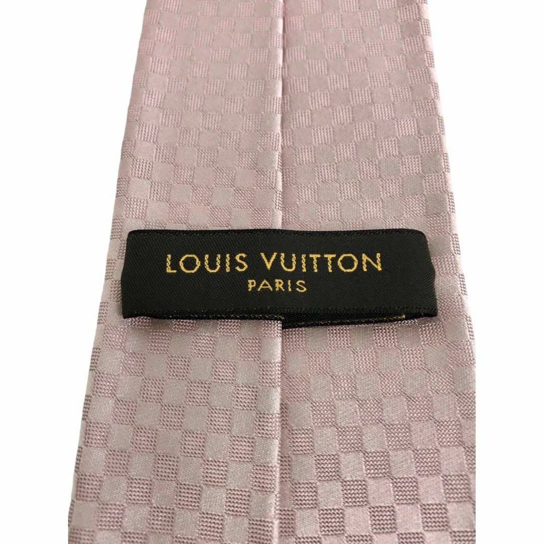 LOUIS VUITTON(ルイヴィトン)のLOUIS VUITTON ルイヴィトン　クラヴァット プティダミエ 柄　ピンク メンズのファッション小物(ネクタイ)の商品写真