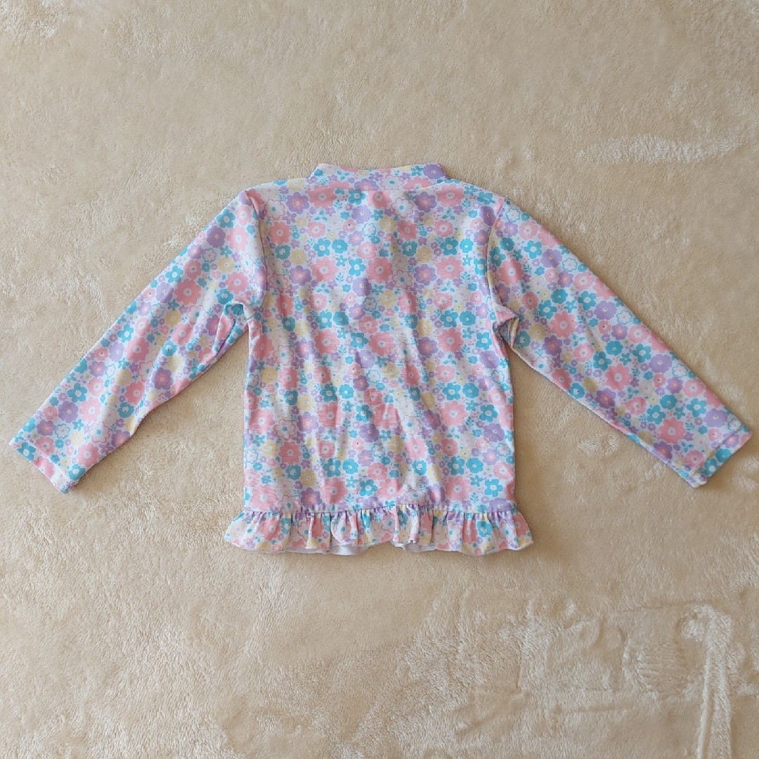 ラッシュガード　95cm　女の子 キッズ/ベビー/マタニティのキッズ服女の子用(90cm~)(水着)の商品写真