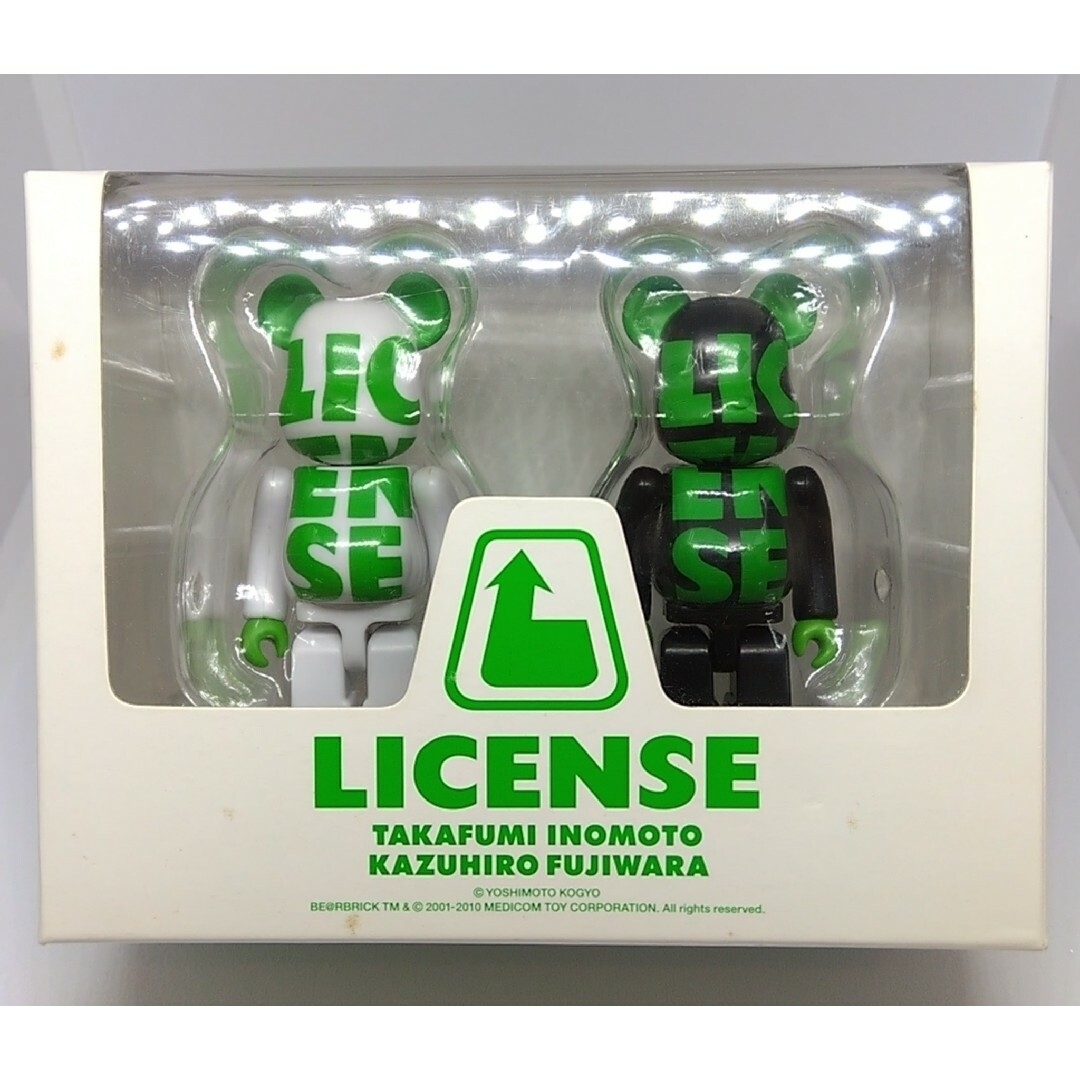 BE@RBRICK(ベアブリック)のLICENCE ライセンス 限定ベアブリック 特典付き エンタメ/ホビーのタレントグッズ(お笑い芸人)の商品写真