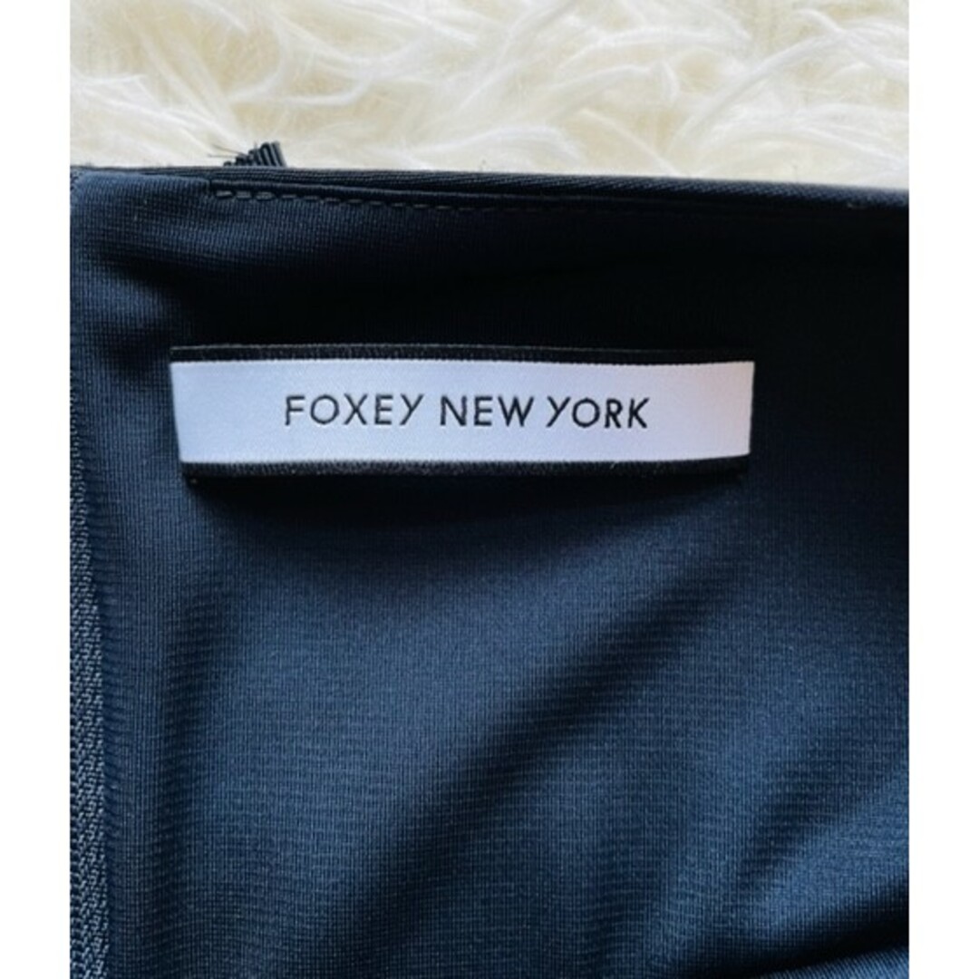 FOXEY NEW YORK(フォクシーニューヨーク)の【FOXEY NEWYORK】新品タグ付き ノースリーブ膝丈ワンピース 40 レディースのワンピース(ひざ丈ワンピース)の商品写真