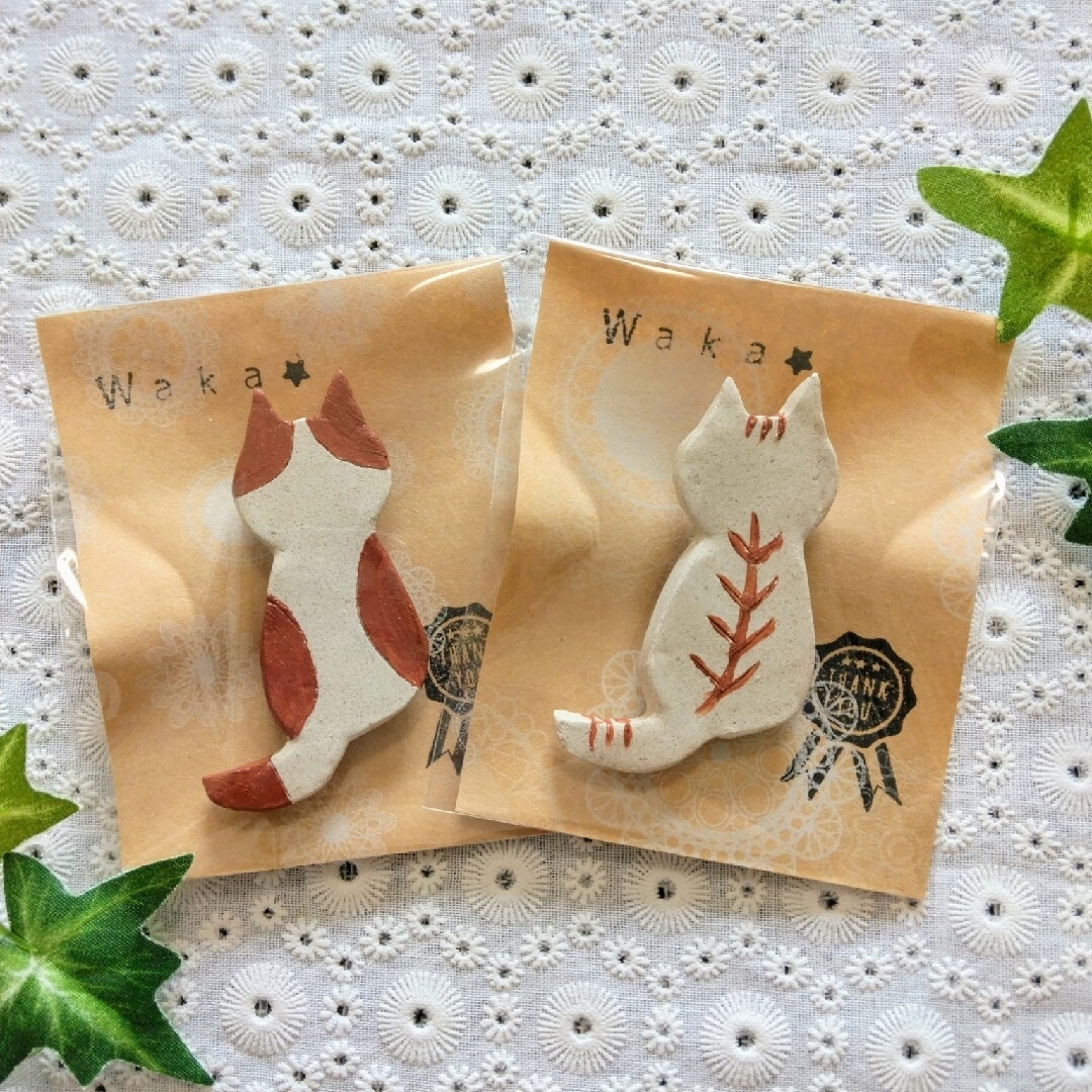 激安ブランド オーブン粘土のブローチ 陶器 北欧 ハンドメイド 2個セットI 猫 アクセサリー