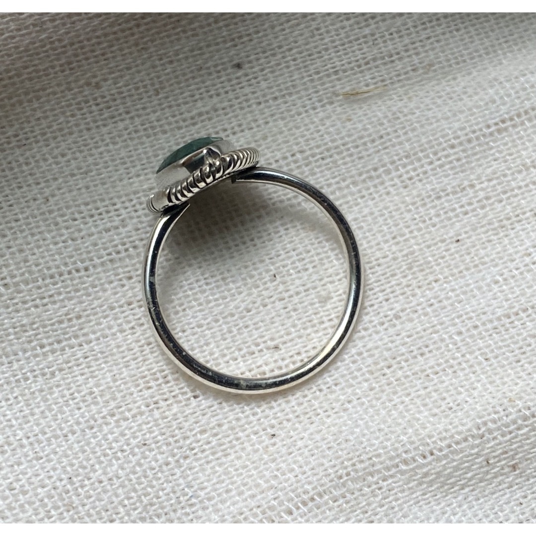 エメラルドリング　スターシルバー925 宝石純銀指輪　贈り物ジュエリー　もvで6 メンズのアクセサリー(リング(指輪))の商品写真