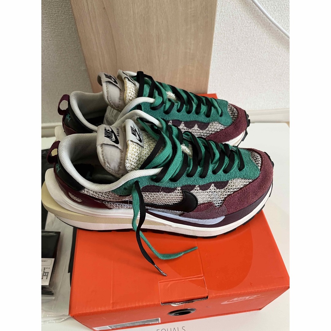 sacai(サカイ)のNike sacai Vapor Waffle String Green メンズの靴/シューズ(スニーカー)の商品写真